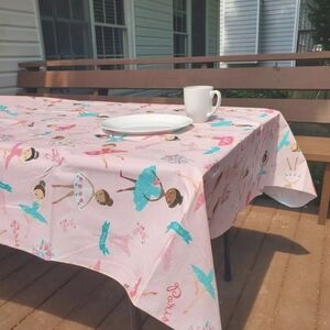 Vinyl tablecloth 52x70in